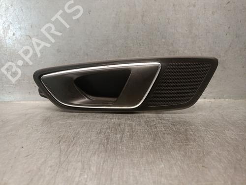 Venstre bagtil invendig håndtag SEAT LEON ST (5F8) 1.4 TGI (110 hp) 25238672
