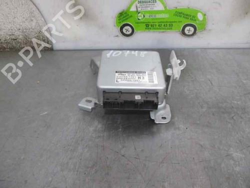 Used Electronic module TOYOTA YARIS (_P13_) 1.5 Hybrid (NHP130_, NHP130) (101 hp) 12187700