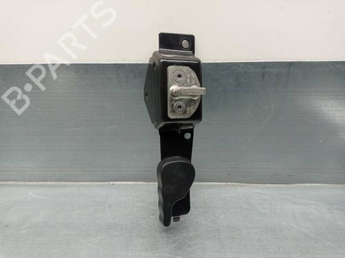 Used Rear right interior door handle RENAULT KANGOO / GRAND KANGOO II (KW0/1_) 1.5 dCi 75 (KW07, KW10, KW04) (75 hp) 15832609