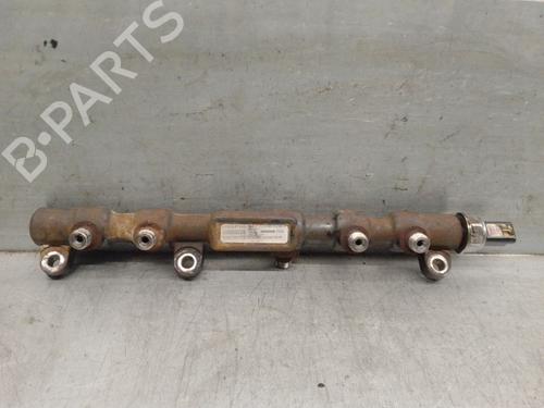 Injection rail FORD MONDEO III Saloon (B4Y) 2.0 TDCi | BP28215121M98 