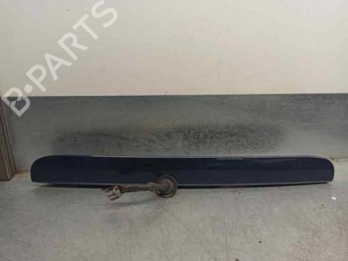 Used Tailgate handle CHRYSLER VOYAGER IV (RG, RS) 2.5 CRD (141 hp) 6447827