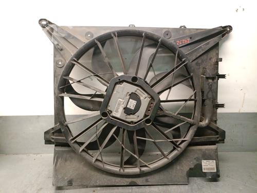 Used Radiator fan VOLVO XC90 I (275) D5 AWD (185 hp) 31182465
