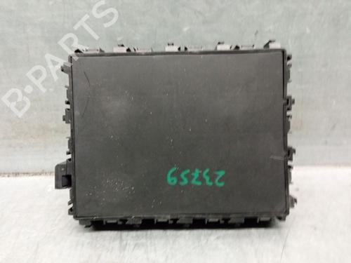 Fuse box LAND ROVER DEFENDER Station Wagon (L663) D250 MHEV 4x4 | BP30298695E1