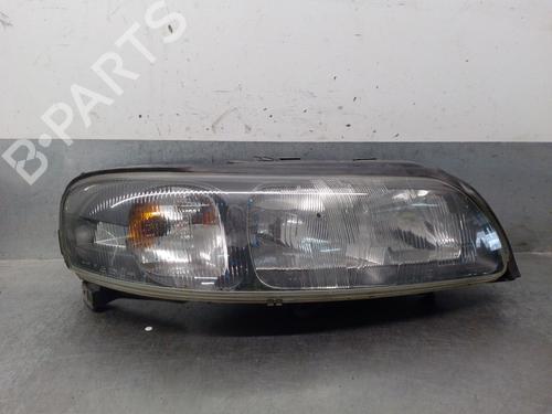 Phare droit Phare droit VOLVO V70 II (285) 2.4 T (200 hp) 36162132 36162132