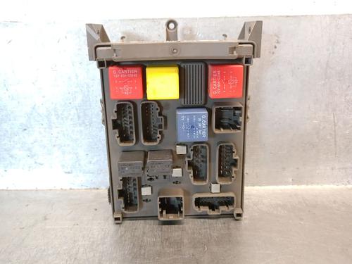 Fuse box RENAULT LAGUNA II (BG0/1_) 1.9 dCi (BG08, BG0G) | BP28132887E1 