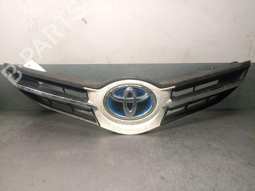 Used Grille TOYOTA AURIS (_E18_) 1.8 Hybrid (ZWE186_, ZWE186R) (136 hp) 32313526