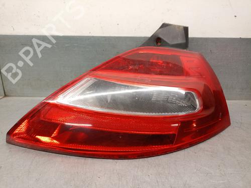 right-taillight-renault-megane-ii-bm01_-cm01_-2001-2002-2003-2004-2005-2006-2007-2008-2009-2010-2011-2012-31814985 main image