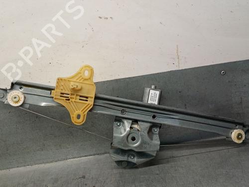 Rudehejsemekanisme Højre foran RENAULT CAPTUR I (J5_, H5_) 1.5 dCi 90 (J5N4, J5M5, J5MW, J5M6, J5AL, J5AJ) | BP30833026C23