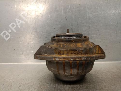Used Engine mount MERCEDES-BENZ S-CLASS (W140) 300 SE, SEL/S320 (140.032, 140.033) (231 hp) 23990949