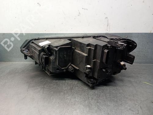Right headlight VW TOURAN (5T1) 1.4 TSI | BP30748317C29