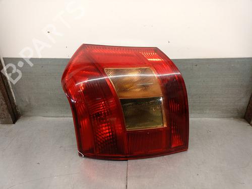 Used Left taillight TOYOTA COROLLA (_E12_) 2.0 D-4D (CDE120R, CDE120L_) (116 hp) 31757061
