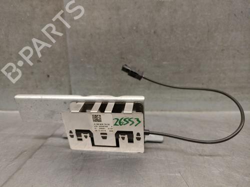Antenne/Base Antenne/Base MERCEDES-BENZ GLA-CLASS (X156) GLA 200 CDI / d (156.908) (136 hp) 39248407 39248407