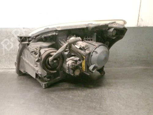 Right headlight TOYOTA AVENSIS Estate (_T25_) 2.2 D-CAT (ADT251_, ADT251R) | BP30805335C29