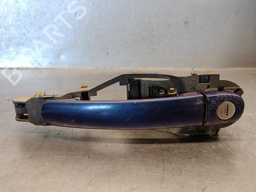 Used Front left exterior door handle Front left exterior door handle 37519005 37519005