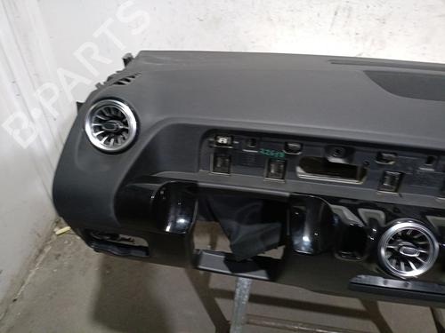 Dashboard MERCEDES-BENZ GLA (H247) GLA 200 d 4-matic (247.713) | BP25496233C46 