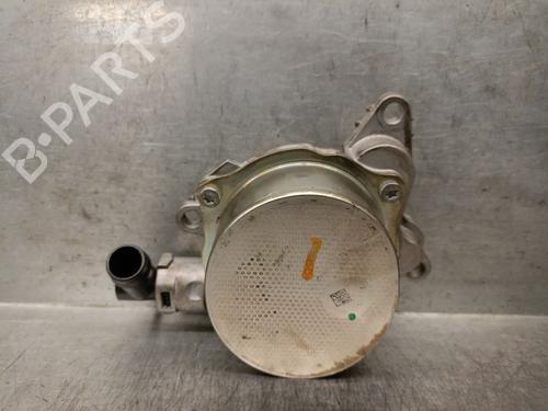 Used Vacuum pump RENAULT GRAND SCÉNIC III (JZ0/1_) 1.6 dCi (JZ00, JZ12) (130 hp) 31067099