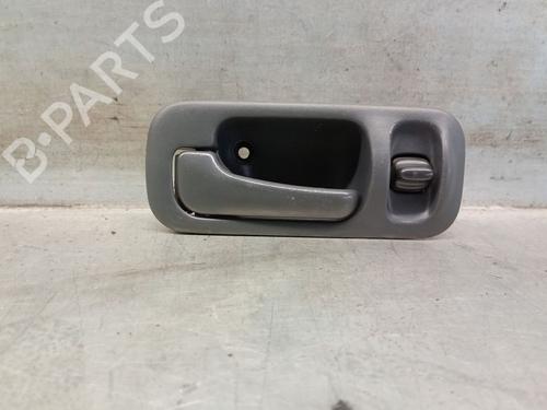 Used Rear left interior door handle HONDA CR-V I (RD) 2.0 16V 4WD (RD1, RD3) (128 hp) 24663334