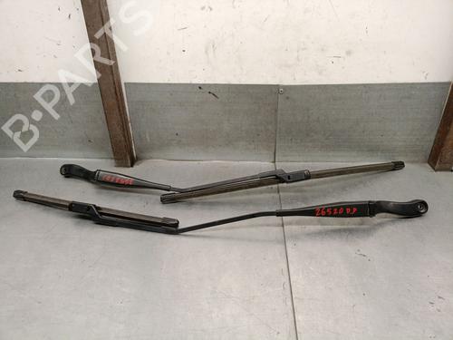 Used Front windshield wiper arm Front windshield wiper arm 39010112 39010112