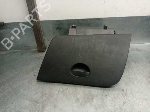 Used Glove box SEAT LEON (1P1) [2005-2013]  8201643