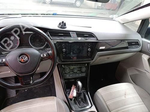 Mittelkonsole VW TOURAN (5T1) 1.4 TSI | BP30772802I22  - Image 12