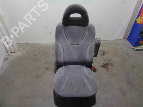 Used Right front seat MITSUBISHI SPACE WAGON (N9_W, N8_W) [1998-2004]  7762763