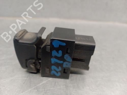 Right front window switch KIA SORENTO I (JC) 2.5 CRDi 4WD | BP26322659I26 