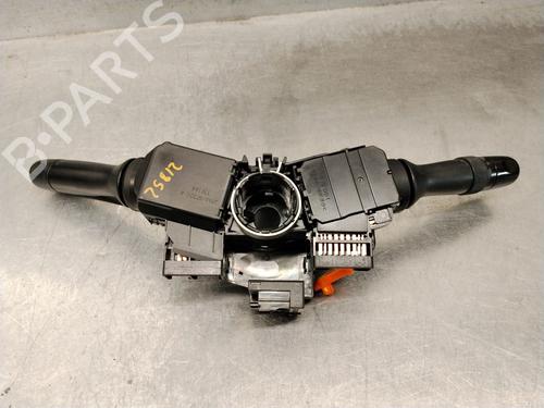 Headlight switch TOYOTA YARIS (_P9_) 1.4 D-4D (NLP90_, NLP90R) | BP36596860I24 - Image 2