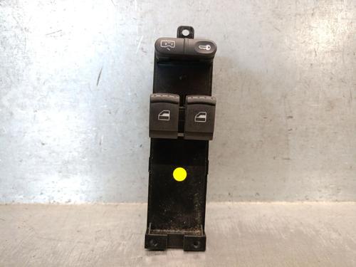Used Left front window switch Left front window switch SEAT LEON (1M1) 1.9 TDI (110 hp) 40448381 40448381