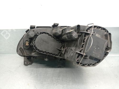 Right headlight VW TOURAN (1T1, 1T2) 2.0 TDI 16V | BP31666080C29