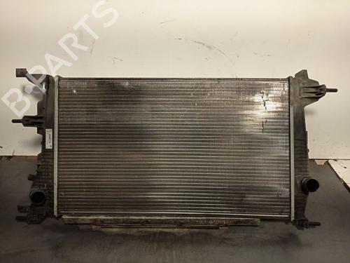 Used Water radiator RENAULT MEGANE IV Saloon 1.5 dCi 110 (110 hp) 29460612