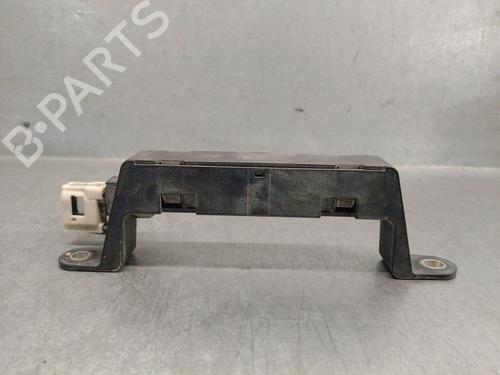 antenabase-lexus-ct-zwa10_-2010-32274001 main image