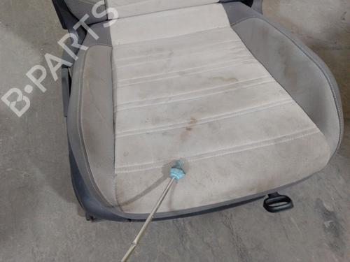 Right front seat VW TOURAN (5T1) 1.4 TSI | BP31039610C16