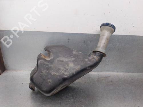 Used Windscreen washer tank Windscreen washer tank PEUGEOT 106 II (1A_, 1C_) 1.5 D (57 hp) 32998079 32998079