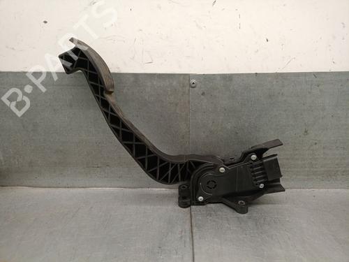 Pedal Pedal LANCIA MUSA (350_) 1.3 D Multijet (350.AXM11, 350.AXM1A, 350.AXI1A) (95 hp) 33873379 33873379