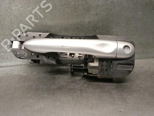 front-left-exterior-door-handle-renault-megane-iii-hatchback-bz01_-b3_-2008-37028138 main image