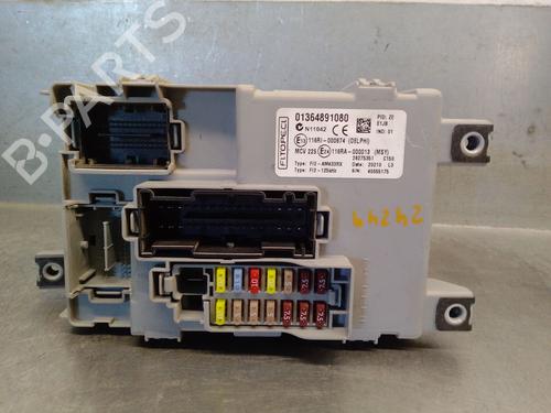 Caja reles / fusibles FIAT FIORINO Box Body/MPV (225_) 1.3 D Multijet (225BXD1A, 225BXB1A, 225BXB11) (75 hp) 31043537