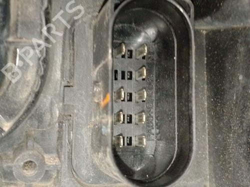 Right headlight SEAT IBIZA IV ST (6J8, 6P8) 1.6 TDI | BP32383863C29