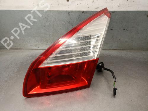 right-tailgate-light-renault-megane-iii-hatchback-bz01_-b3_-2008-37874878 main image
