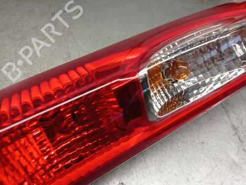 Right taillight RENAULT TRAFIC II Van (FL) 2.5 dCi 145 (FL0J) | BP28536893C35 