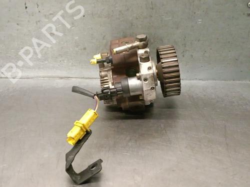 Used Injection pump PEUGEOT 206 Hatchback (2A/C) [1998-2012]  31824831