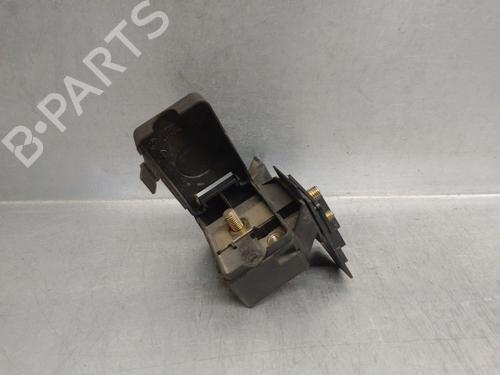 Used Fuse box BMW X3 (E83) 2.0 d (150 hp) 13508302
