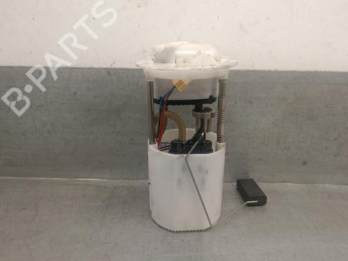 Used Fuel pump FIAT PANDA (169_) 1.2 (169.AXB11, 169.AXB1A) (60 hp) 28124393