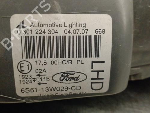 Right headlight FORD FIESTA V (JH_, JD_) 1.4 TDCi | BP30152526C29
