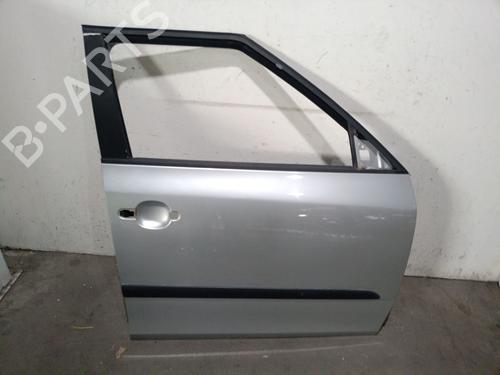 right-front-door-skoda-fabia-ii-542-2006-2007-2008-2009-2010-2011-2012-2013-2014-38510407 main image