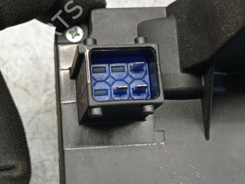 Tailgate lock RENAULT TRAFIC II Van (FL) 2.5 dCi 145 (FL0J) | BP28524245C101 