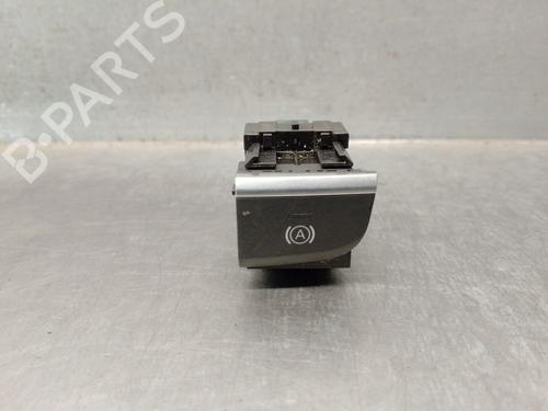 Used Switch Switch AUDI A3 Sportback (8VA, 8VF) 1.5 TFSI (150 hp) 33240747 33240747