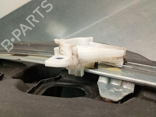 Rudehejsemekanisme ventre foran MAZDA 3 (BL) 2.2 MZR CD (BL10) | BP29856671C22