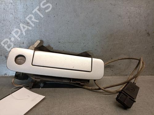 front-left-exterior-door-handle-audi-a4-b5-8d2-1994-1995-1996-1997-1998-1999-2000-2001-33656946 main image