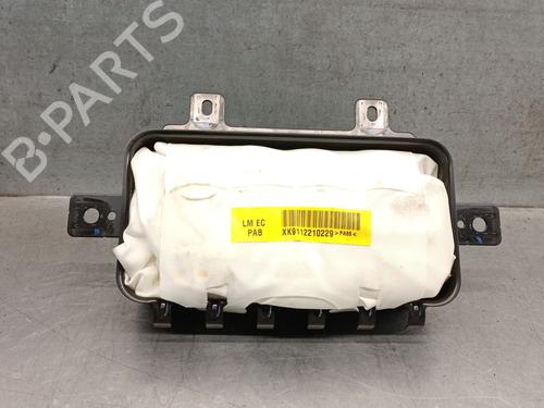 BP27573357C10 main image