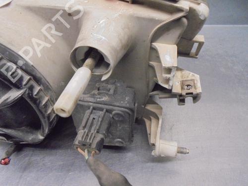 Right headlight MITSUBISHI CARISMA (DA_) 1.9 TD (DA4A) | BP16151191C29